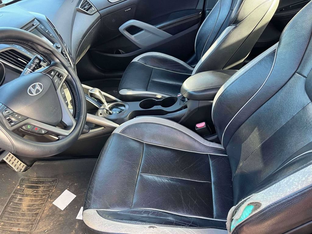 Used 2013 Hyundai Veloster Turbo FWD image 5