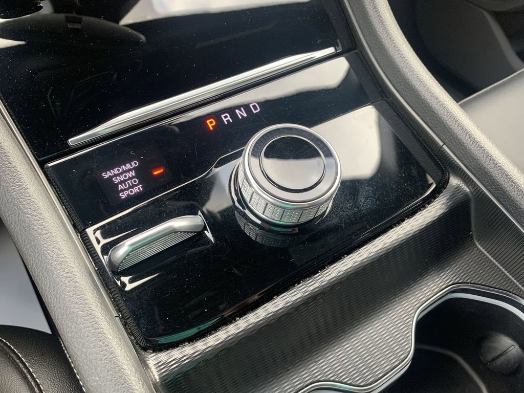 Used 2024 Jeep Grand Cherokee L Limited image 20