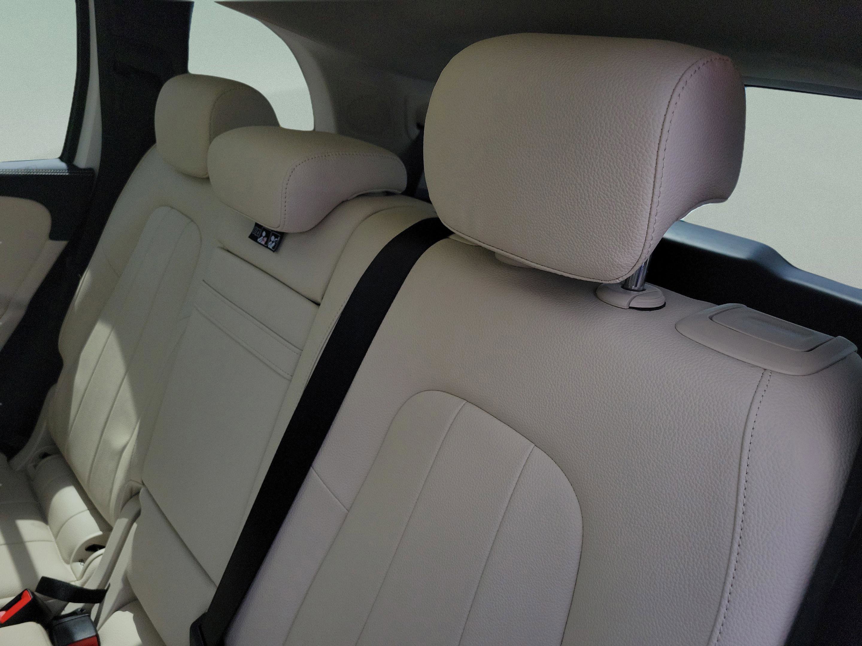 Used 2023 Mercedes-Benz GLB 250 4MATIC image 8