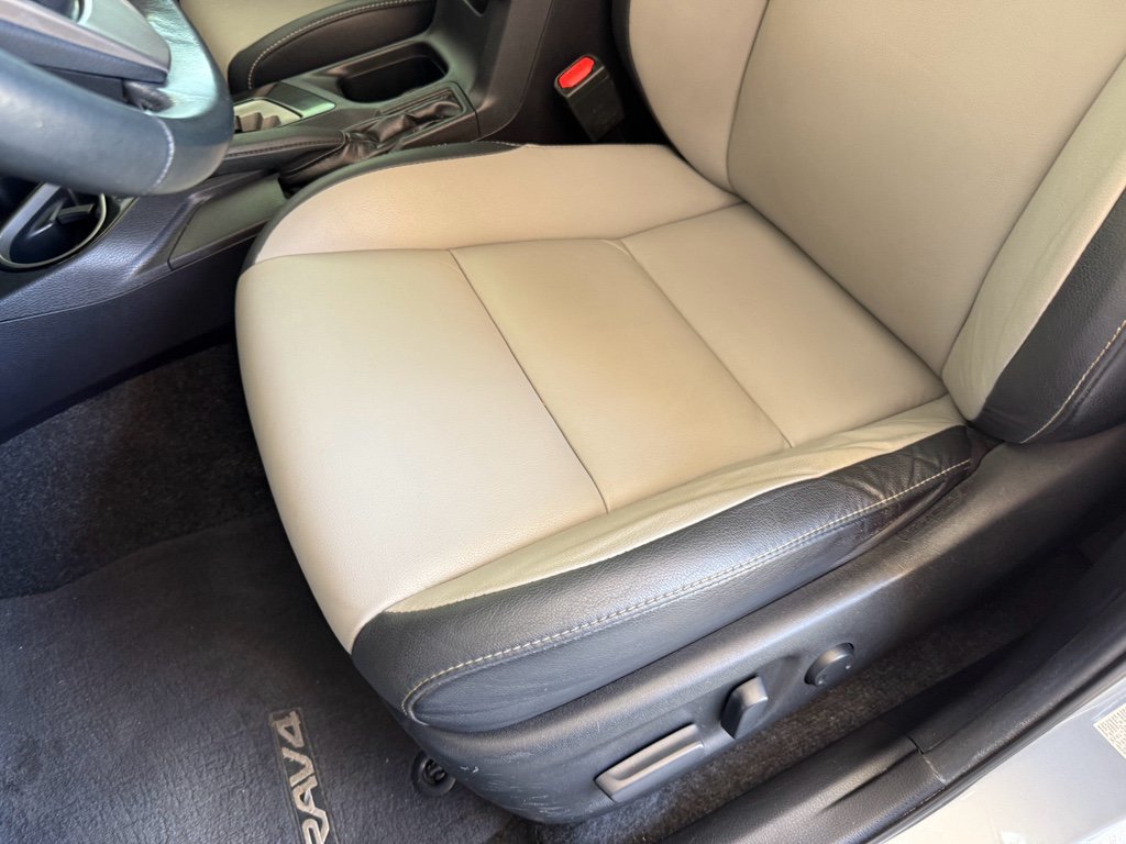 Used 2018 Toyota RAV4 Limited FWD image 12