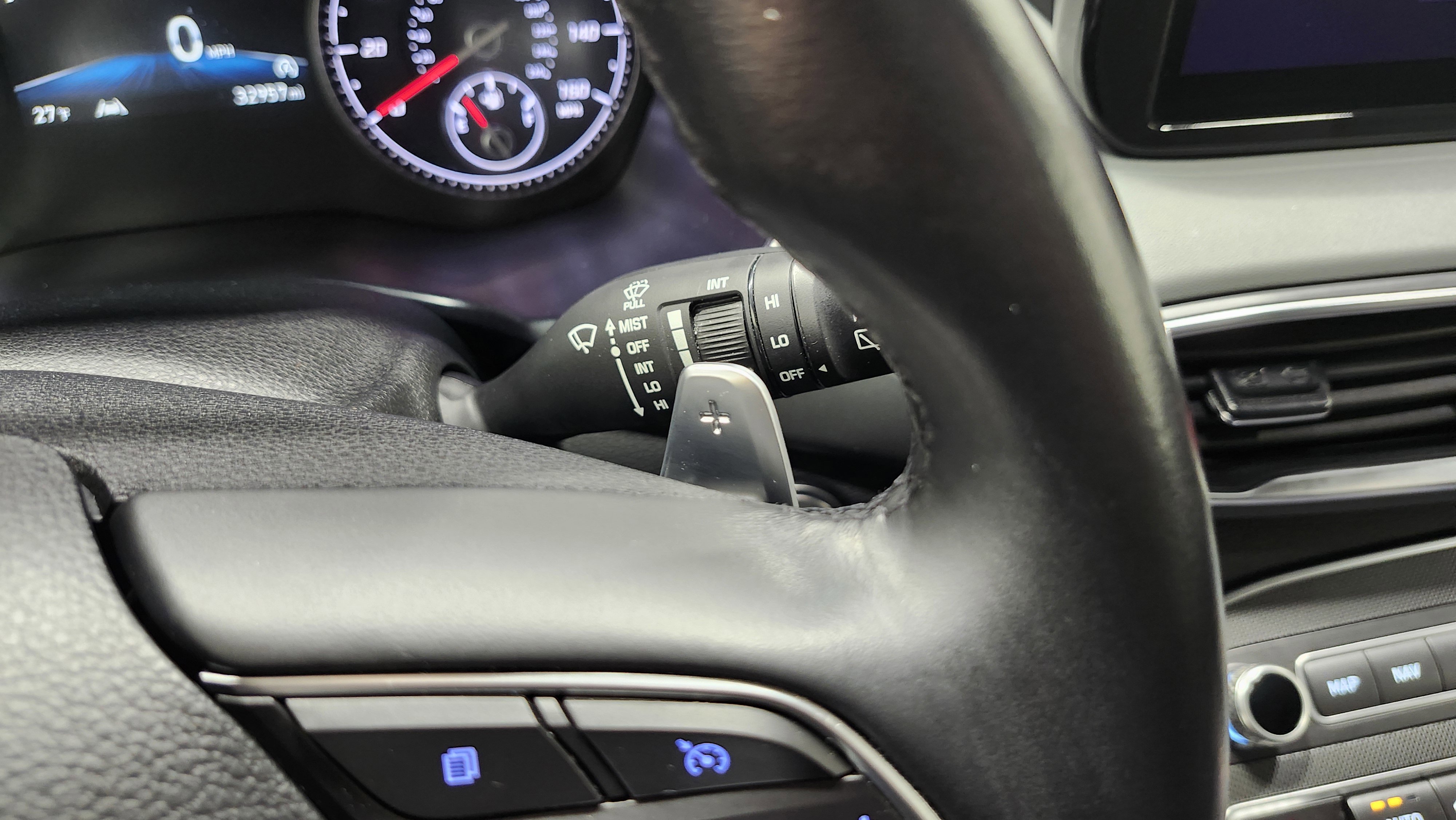 Used 2023 Hyundai Santa Fe SEL image 13