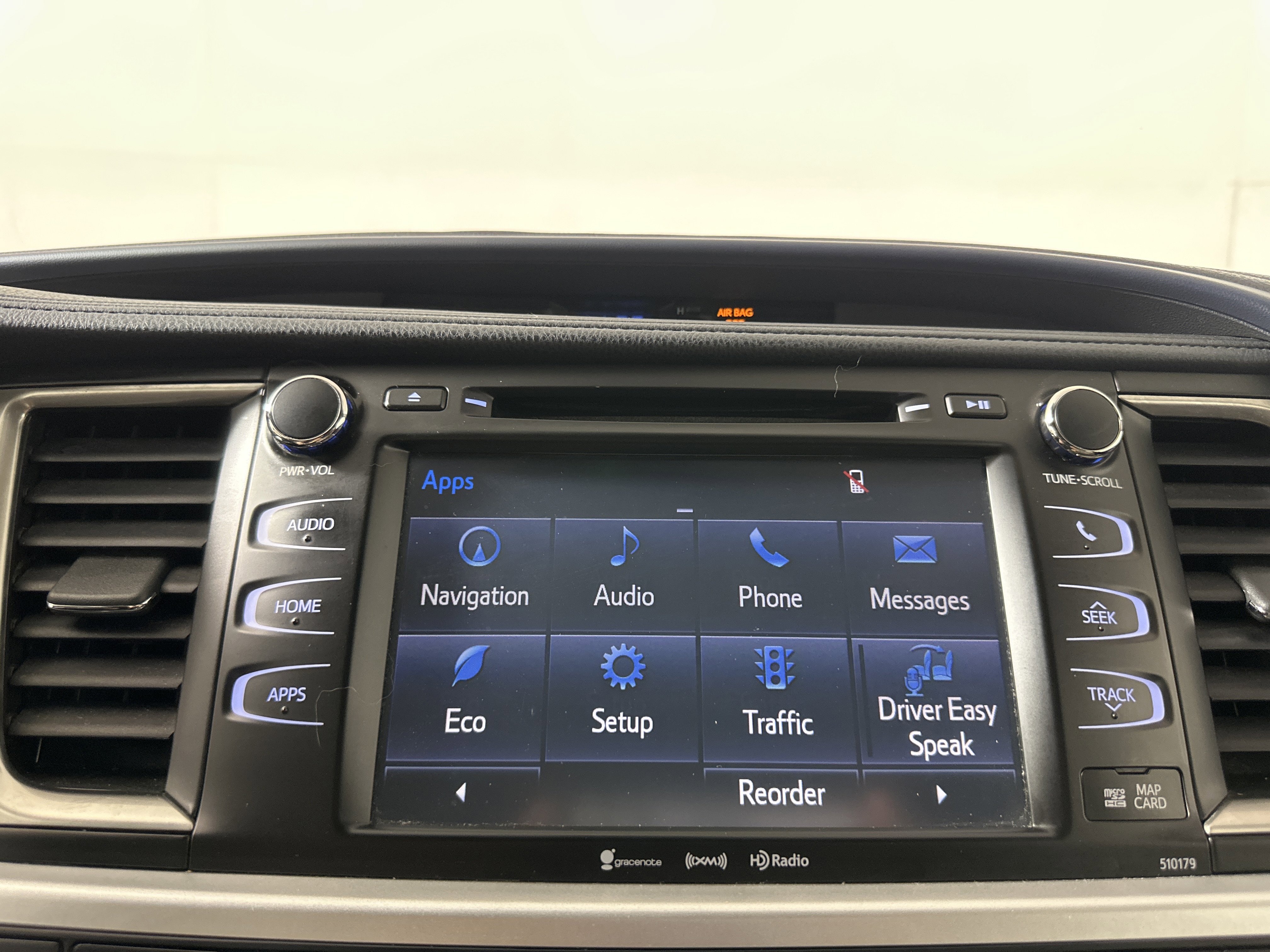 Used 2017 Toyota Highlander AWD V6 image 16