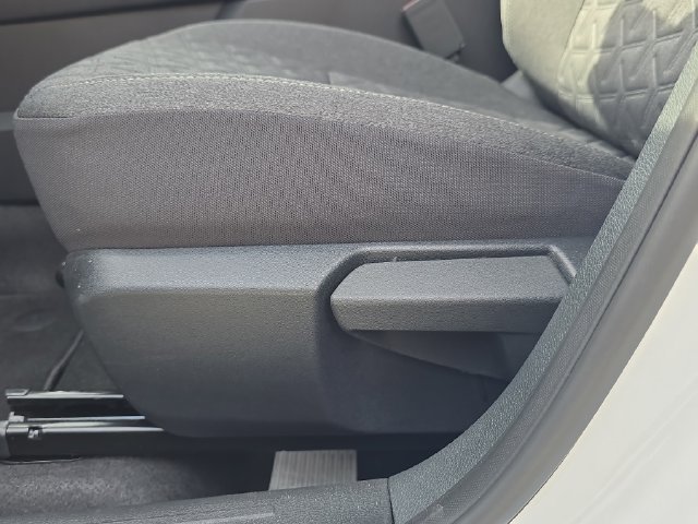 New 2026 Nissan Kicks SV w/ SV Premium Package FWD image 22