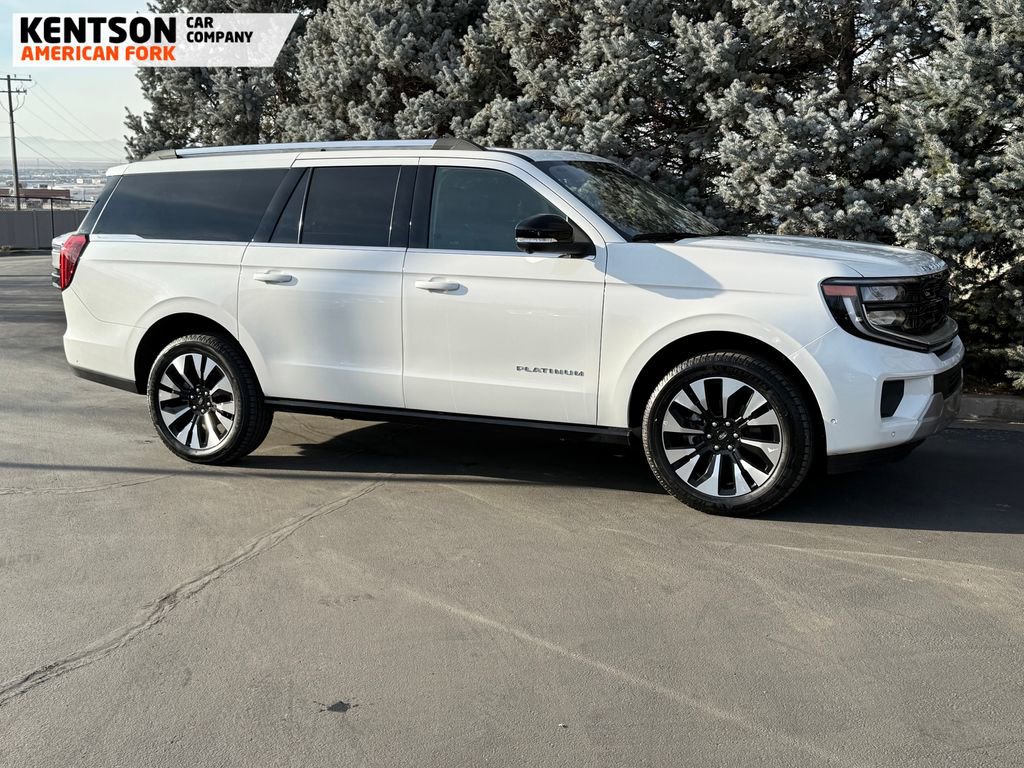 Used 2025 Ford Expedition Max Platinum w/ Driver's Package image 12