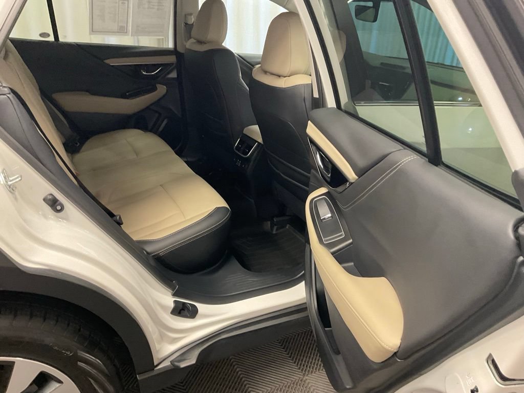 Used 2024 Subaru Outback Limited AWD/4WD image 32