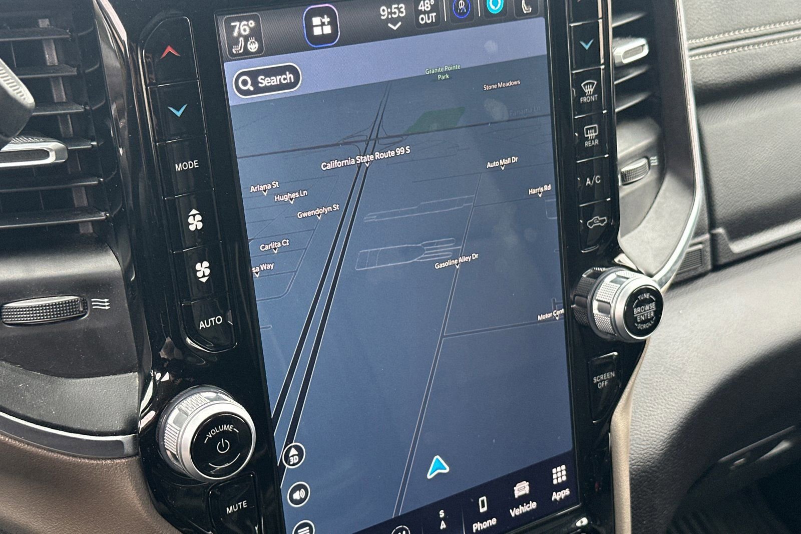 Used 2024 RAM 2500 Laramie image 19