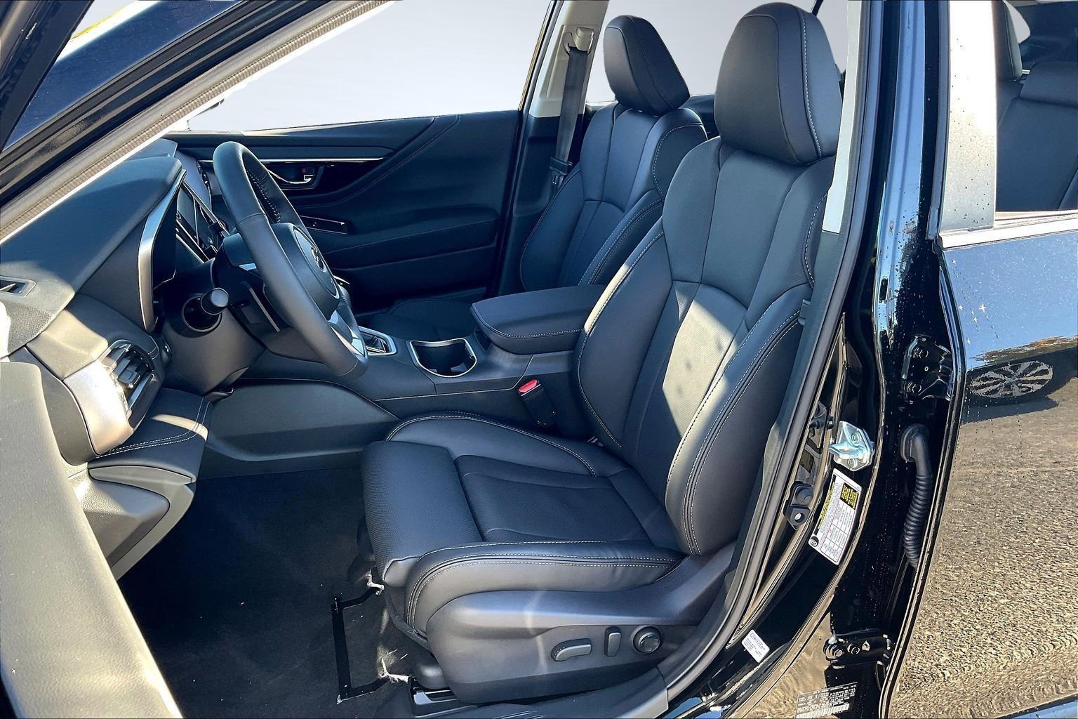 New 2025 Subaru Outback Limited image 9