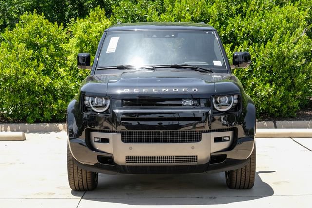 New 2026 Land Rover Defender 130 V8 AWD/4WD image 5