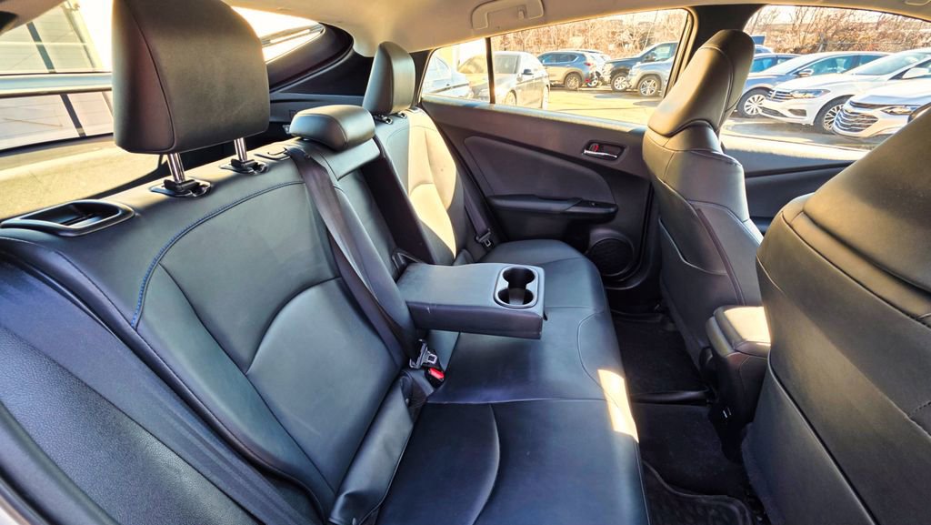 Used 2016 Toyota Prius Four Touring w/ Four Season Floor Mat Package image 34
