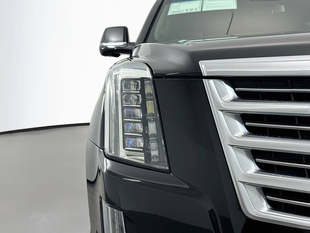 Used 2020 Cadillac Escalade ESV Platinum RWD image 50