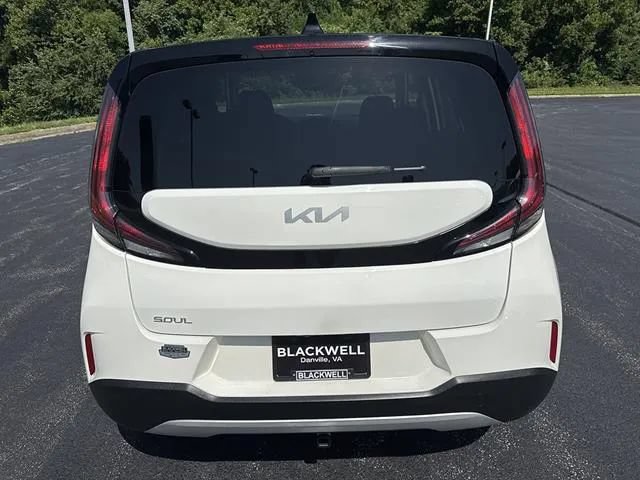 Certified 2023 Kia Soul S FWD image 5