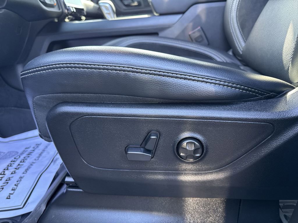 Used 2026 RAM 1500 Rebel w/ G/T Package image 12