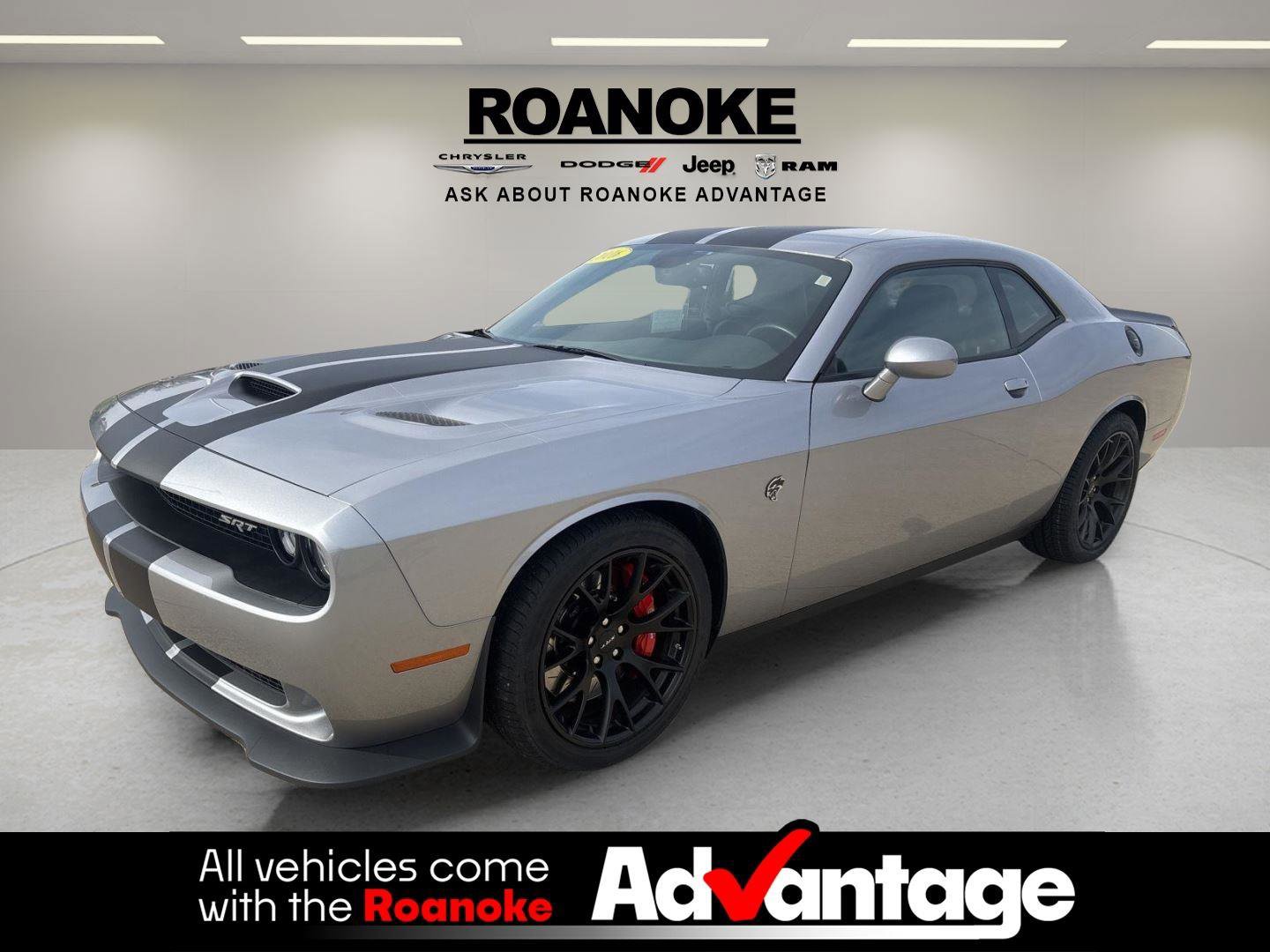 Used 2016 Dodge Challenger SRT Hellcat image 1