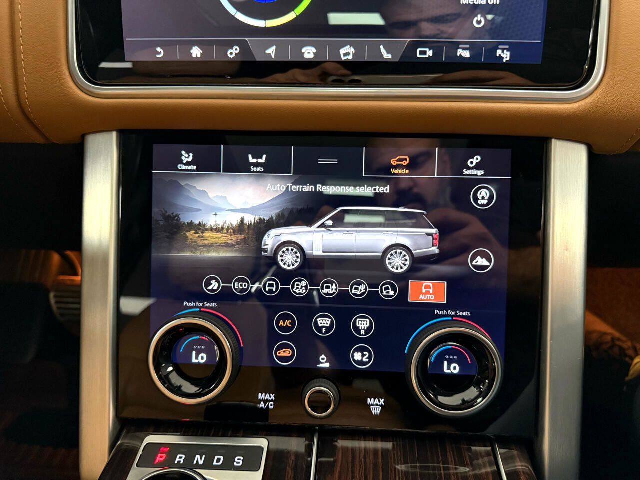 Used 2019 Land Rover Range Rover Long Wheelbase Autobiography image 24