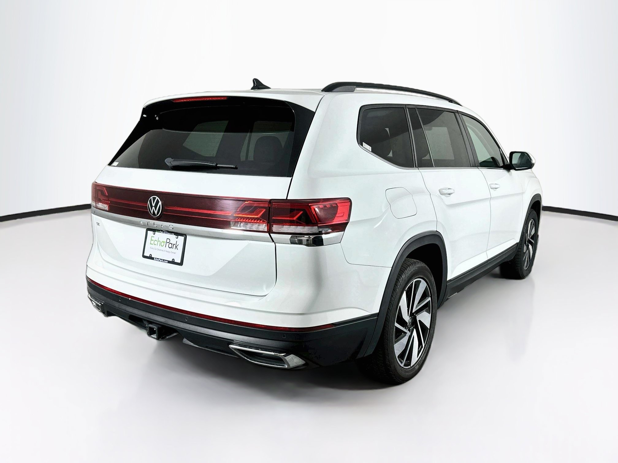 Used 2025 Volkswagen Atlas SE FWD image 9