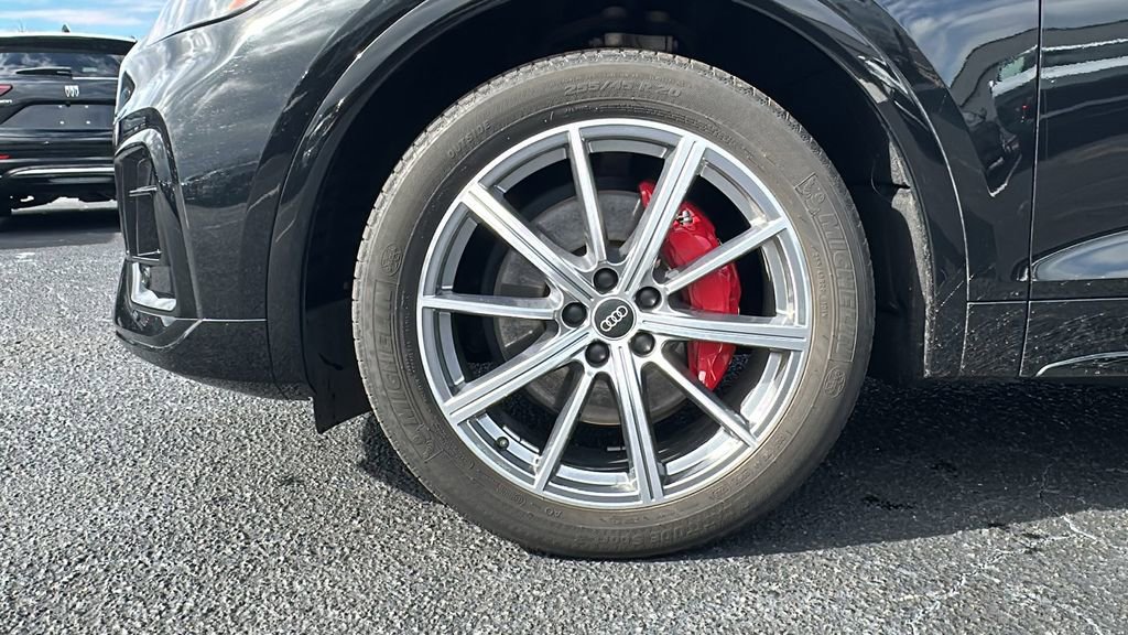 Used 2024 Audi Q5 e Premium Plus image 14