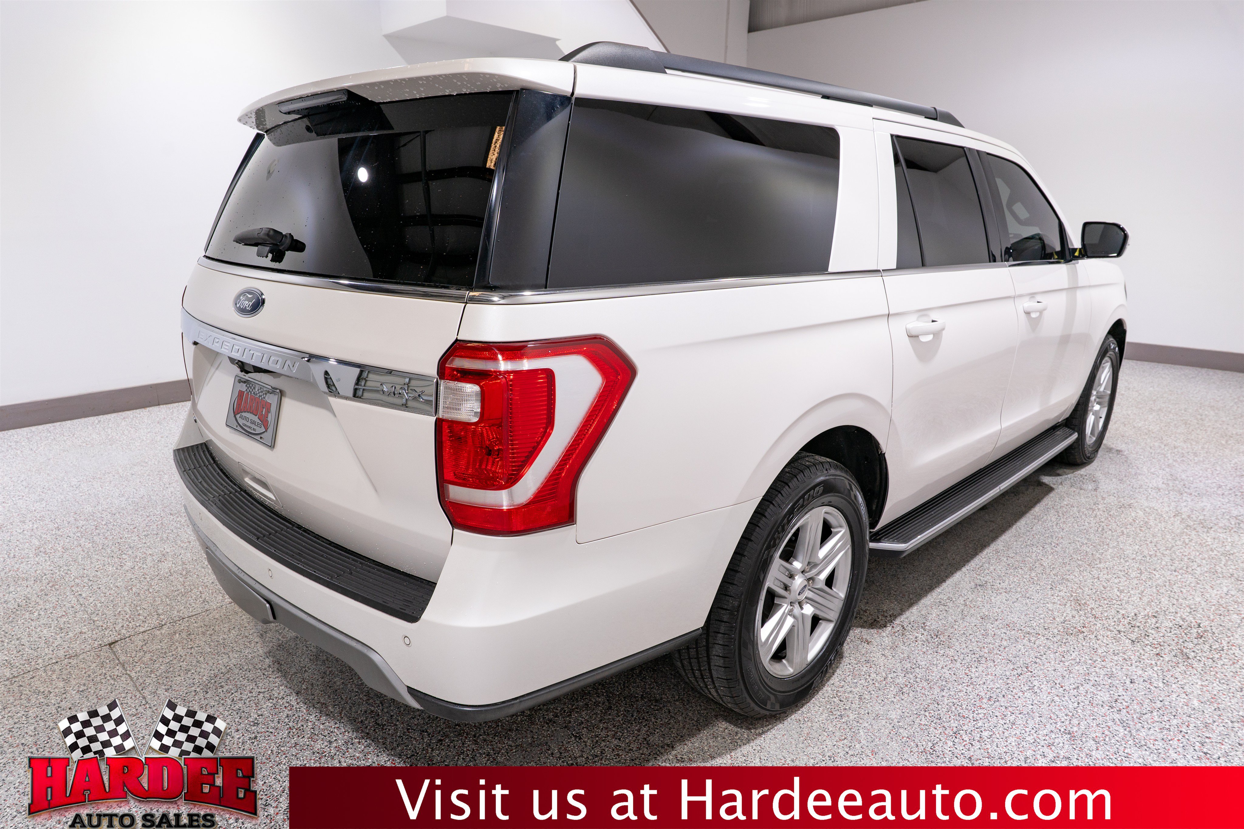 Used 2019 Ford Expedition Max XLT w/ Equipment Group 202A RWD image 5