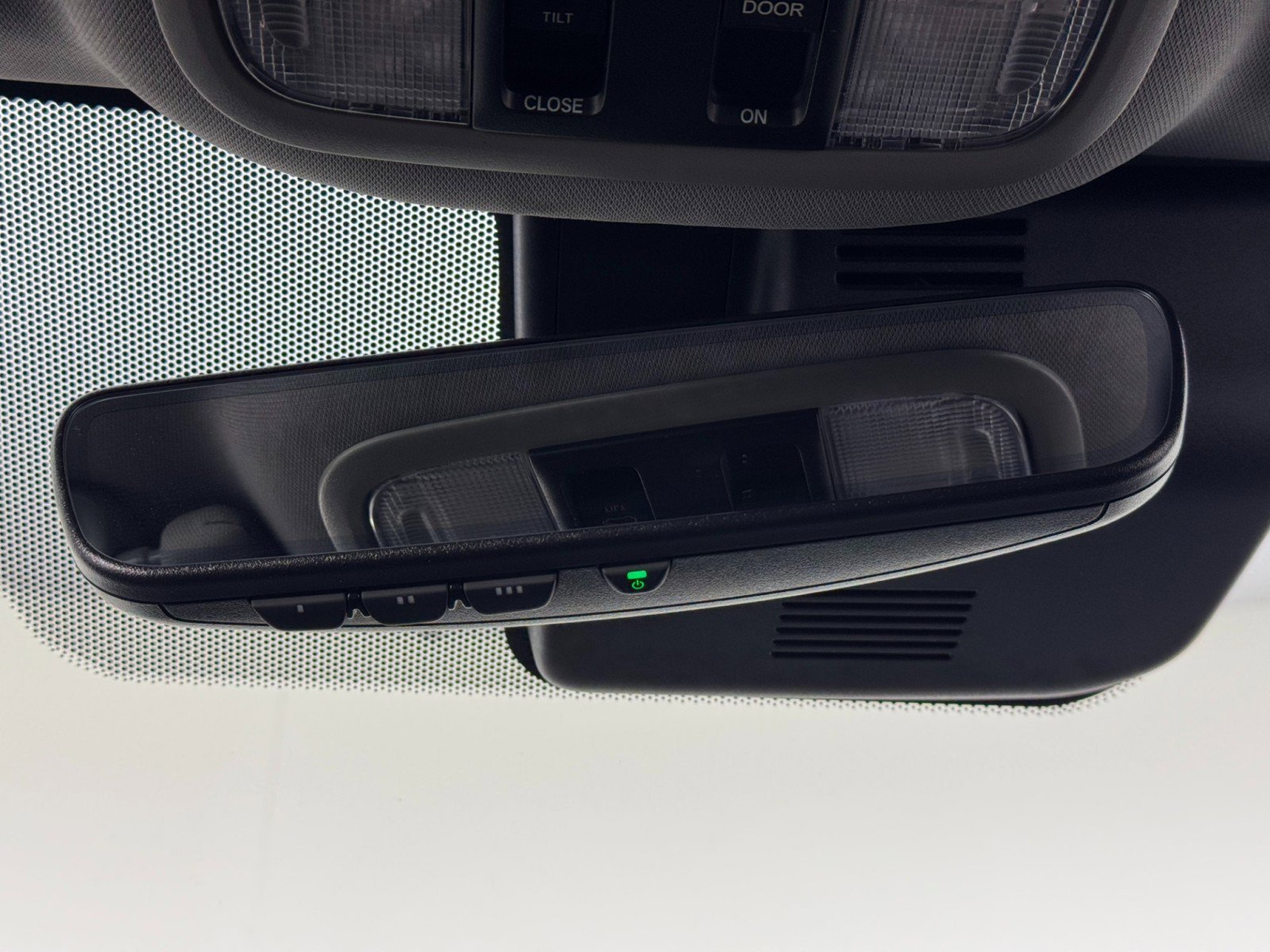 Used 2020 Honda Pilot Touring image 31