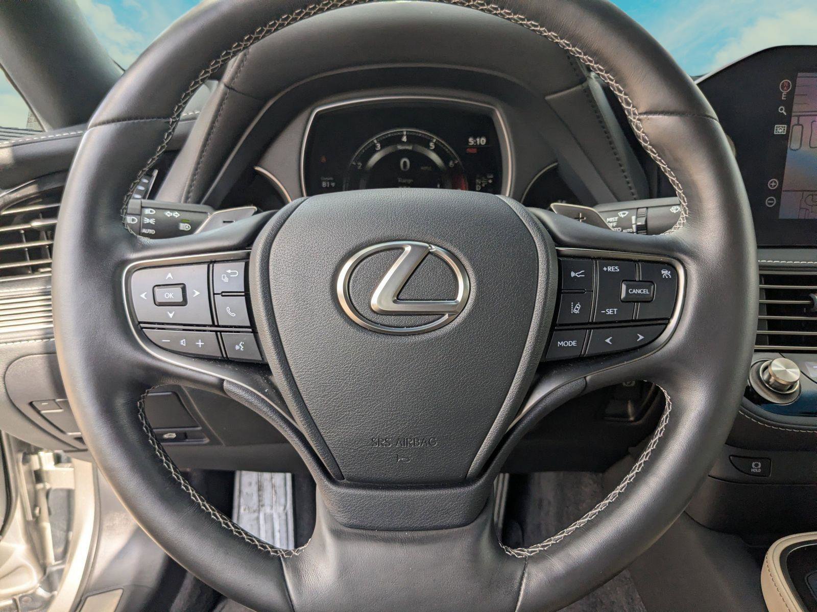 Certified 2021 Lexus LS 500 w/ Accessory Package (Z2) RWD image 10