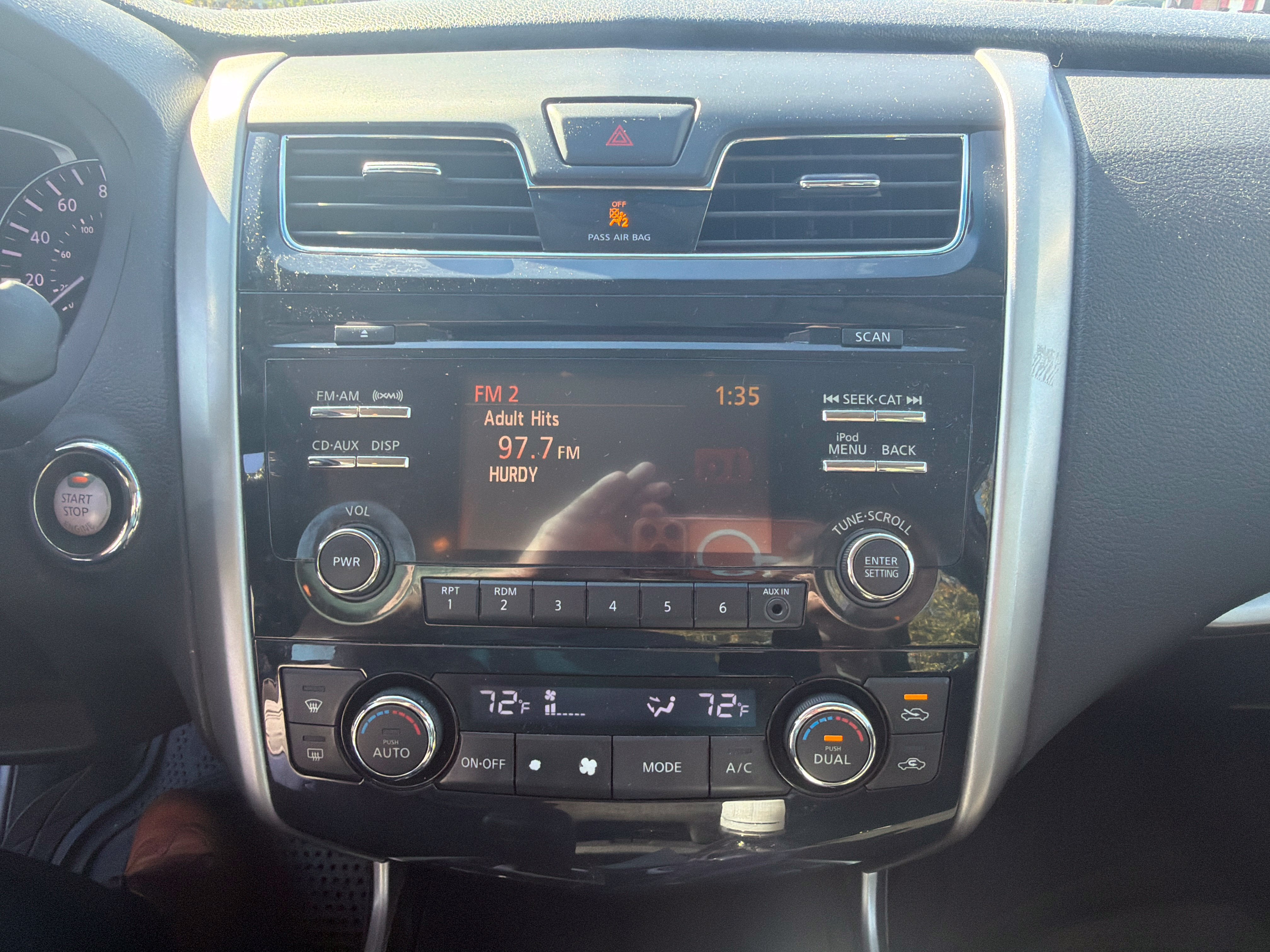 Used 2013 Nissan Altima 2.5 SV FWD image 3