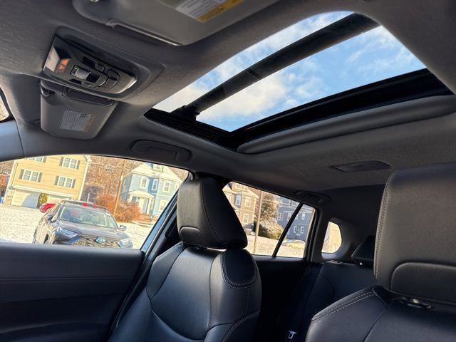 Certified 2022 Toyota Corolla Cross XLE image 22