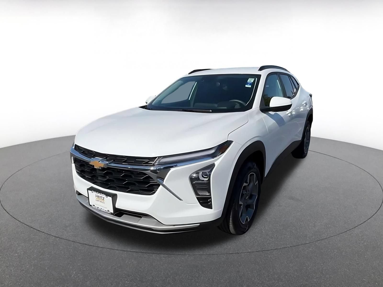 Used 2025 Chevrolet Trax LT FWD image 6