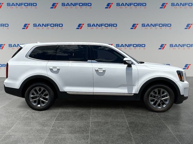 Used 2024 Kia Telluride LX FWD image 6