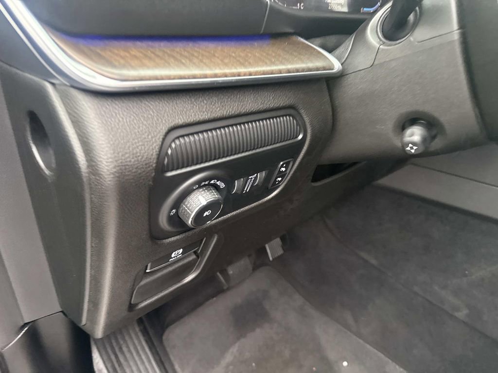 Used 2023 Jeep Grand Wagoneer 4WD image 21