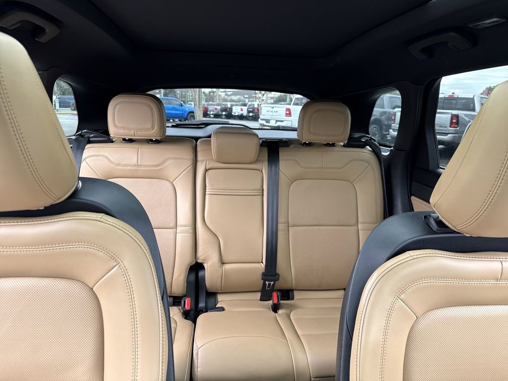 Used 2021 Lincoln Corsair Reserve w/ Sport Package image 27