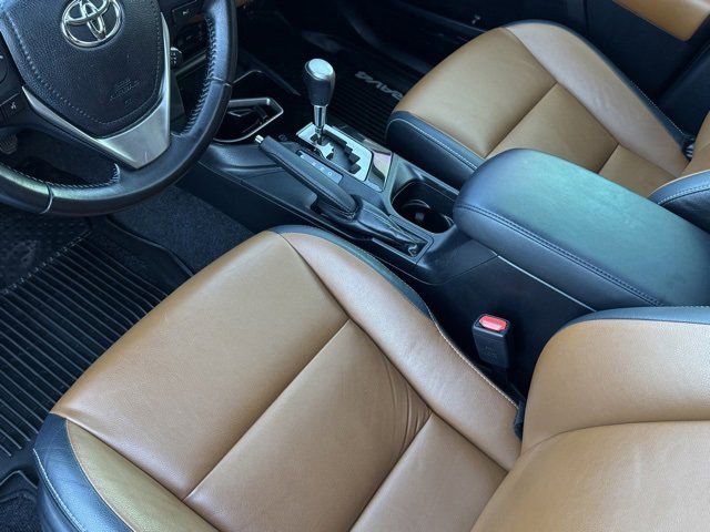 Used 2017 Toyota RAV4 Limited image 12
