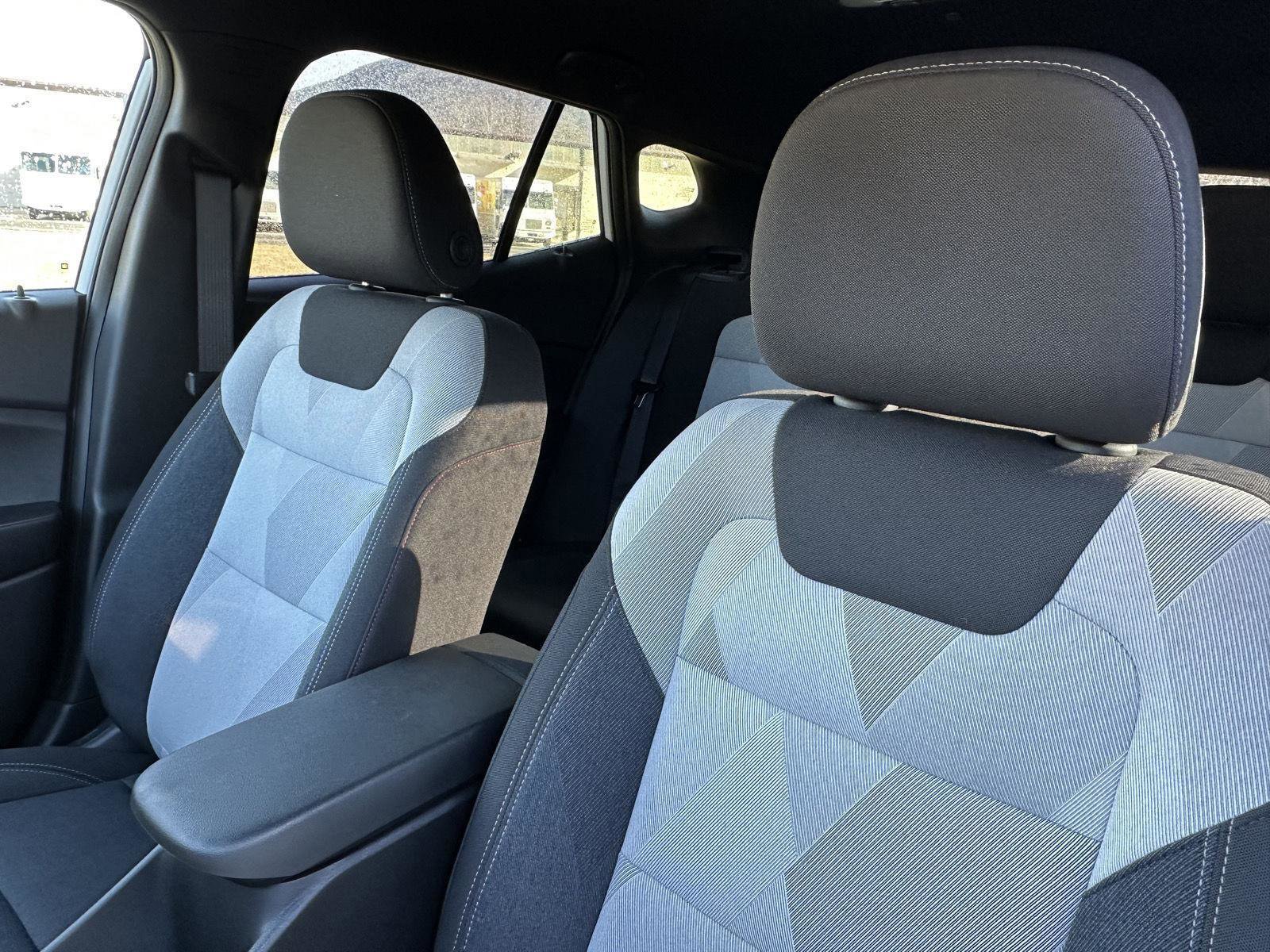 Used 2025 Chevrolet Trax RS w/ Driver Confidence Package image 19