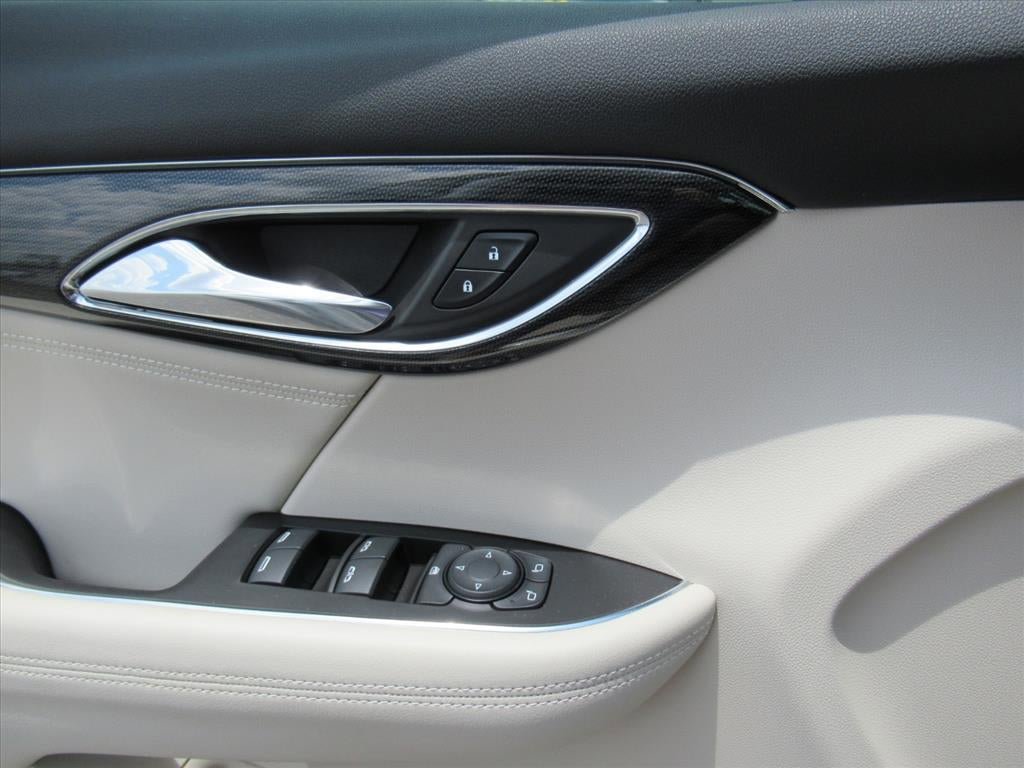 Used 2023 Buick Envision Preferred AWD/4WD image 19