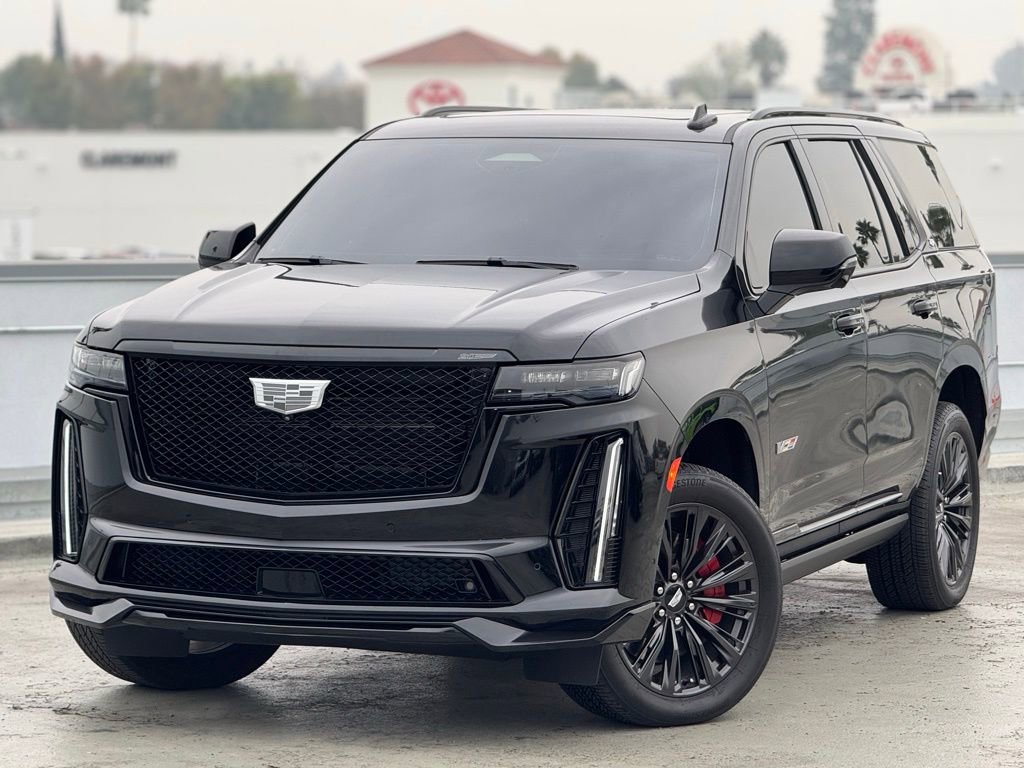 Used 2024 Cadillac Escalade V w/ LPO, ONYX Package video 1