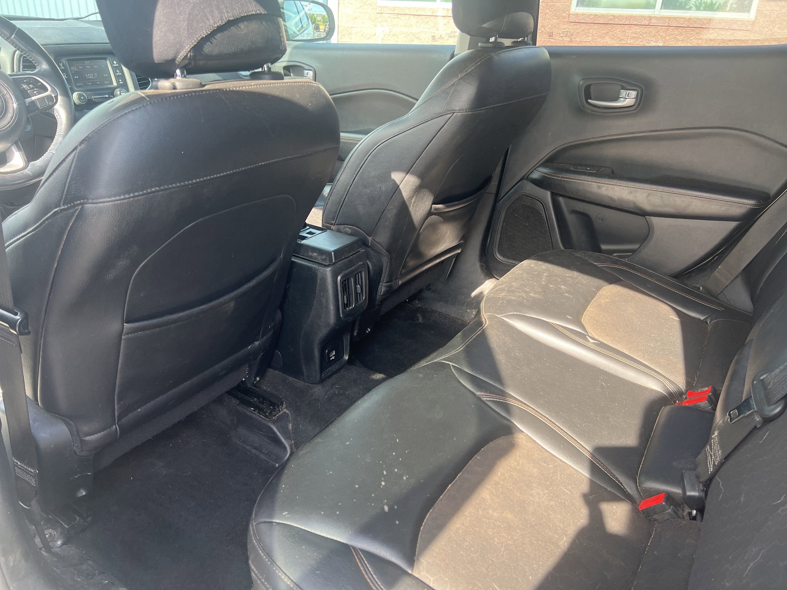 Used 2018 Jeep Compass Latitude AWD/4WD image 19