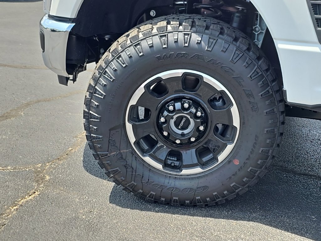 New 2026 Ford F350 4x4 Crew Cab Super Duty image 65