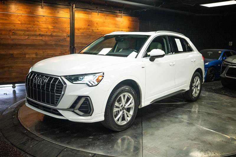 Used 2025 Audi Q3 2.0T Premium AWD/4WD image 2