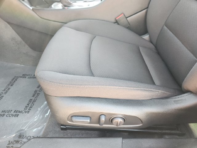 Used 2024 Chevrolet Malibu RS FWD image 25