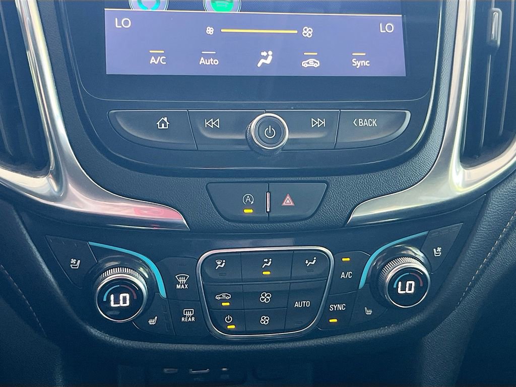 Used 2024 Chevrolet Equinox Premier image 16