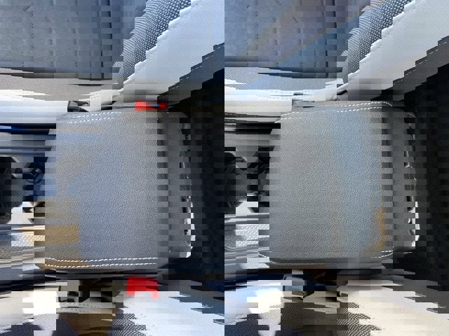 New 2025 Volkswagen Taos SE image 44