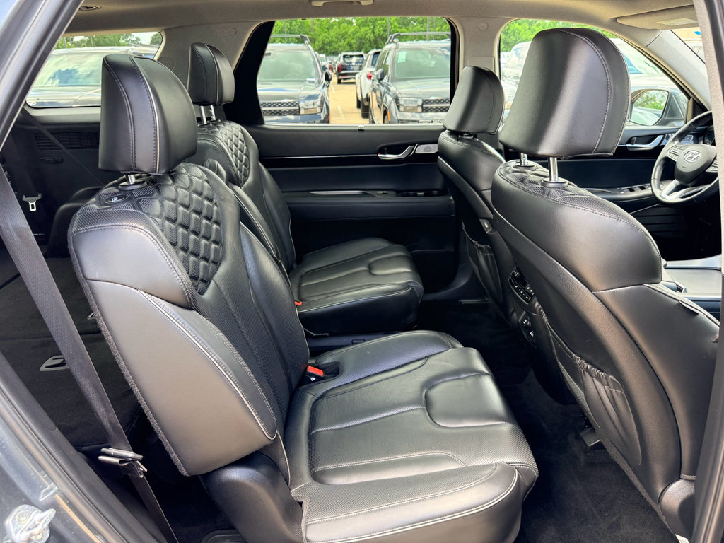 Used 2022 Hyundai Palisade Limited AWD/4WD image 14