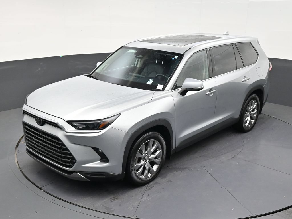 Used 2024 Toyota Grand Highlander FWD image 11