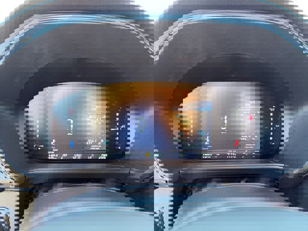 Used 2025 Ford Escape ST-Line image 12