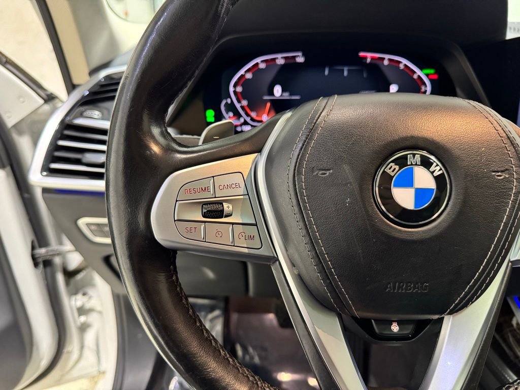 Used 2020 BMW X7 xDrive40i w/ Cold Weather Package image 27