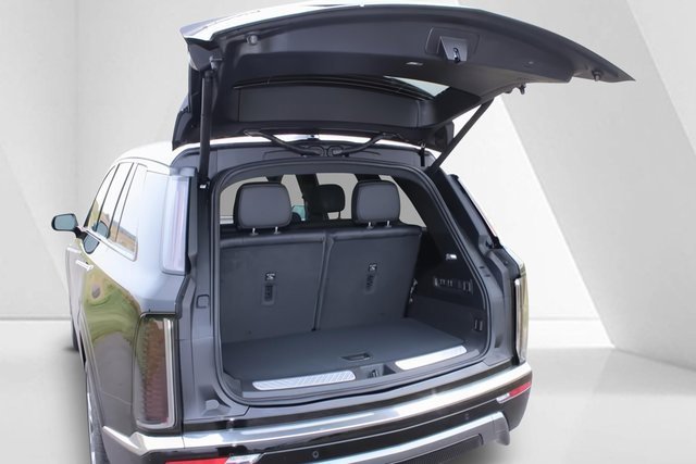 New 2026 Cadillac Vistiq Luxury image 36