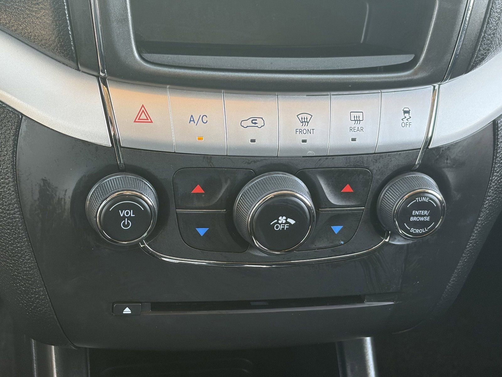 Used 2019 Dodge Journey SE w/ Connectivity Group image 29