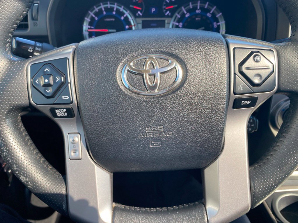 Used 2017 Toyota 4Runner Limited AWD/4WD image 18