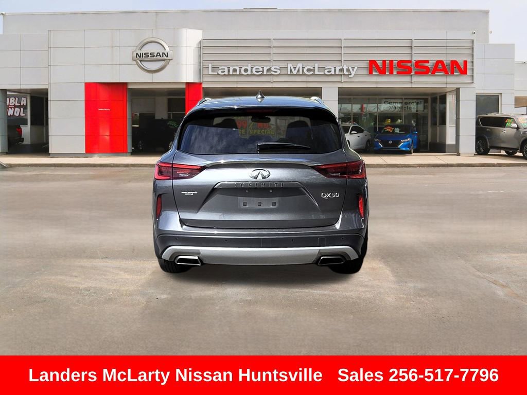 Used 2019 INFINITI QX50 Essential w/ Premium Heat Package image 5
