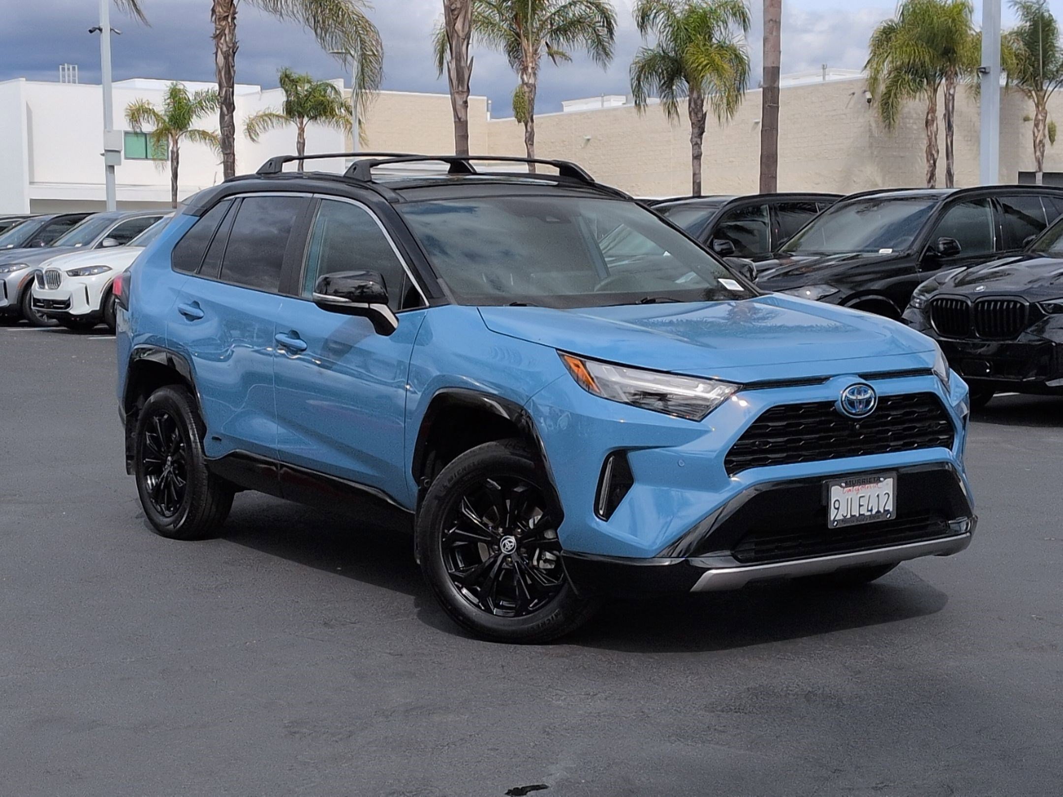 Used 2023 Toyota RAV4 XSE AWD/4WD image 2