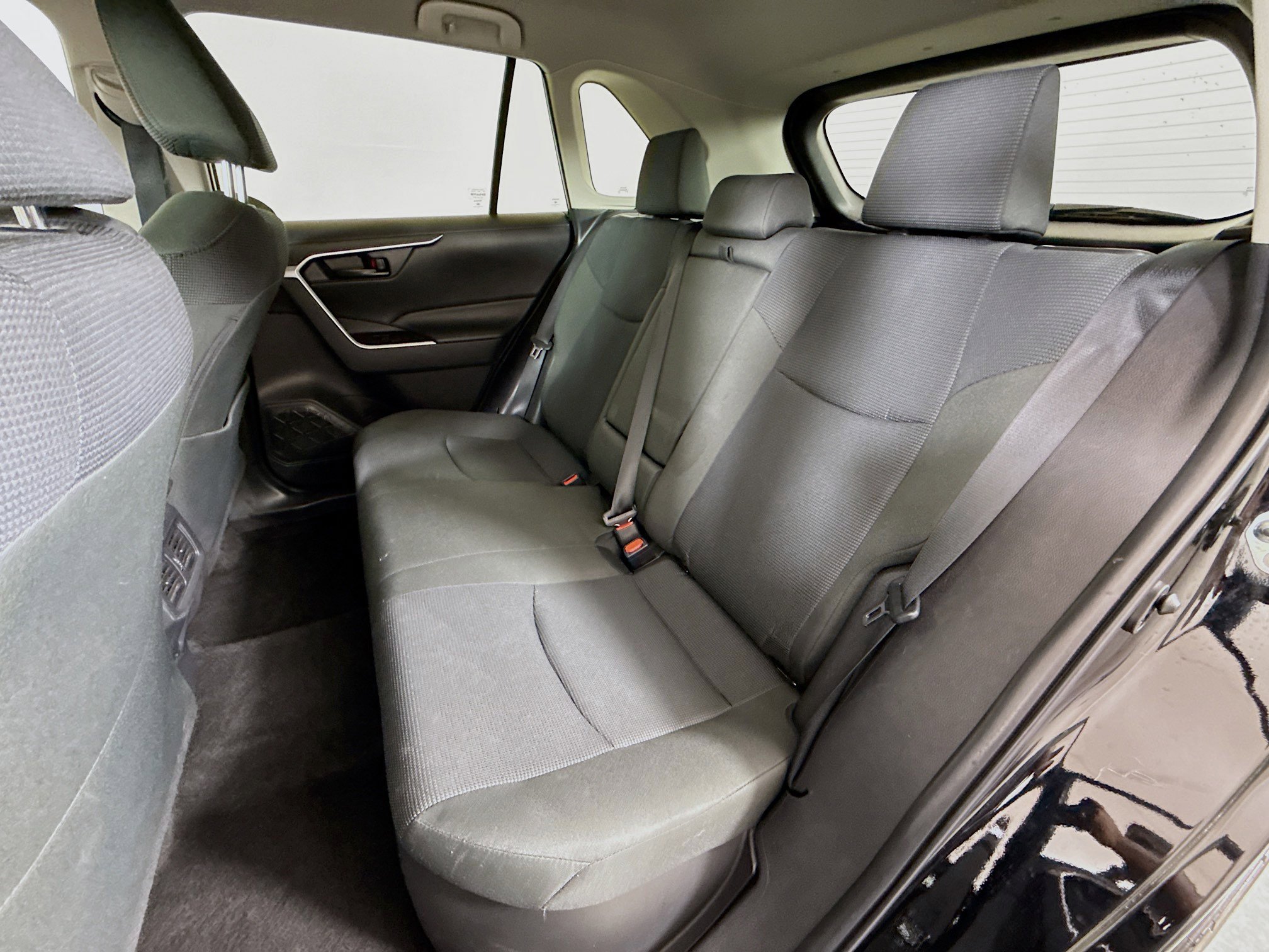 Used 2025 Toyota RAV4 LE image 20