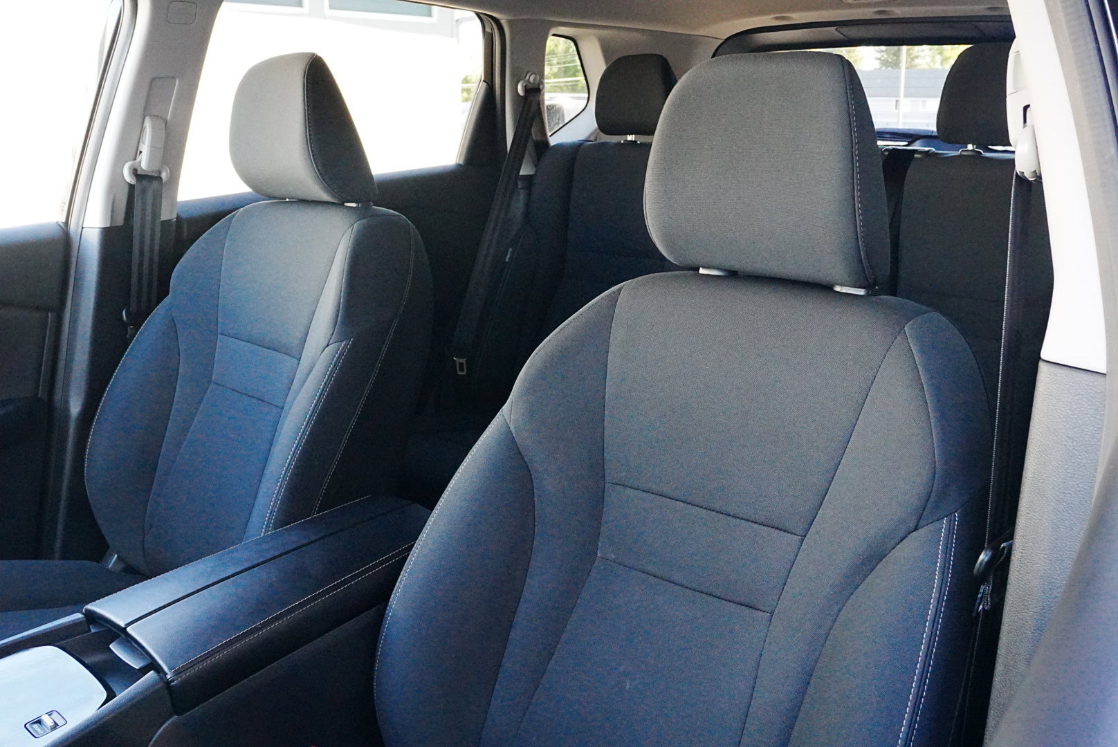 Used 2024 Nissan Rogue S image 10
